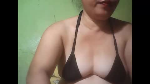 Snapshot of muffy_bunny chatting on September 9, 7:47 pm muffy_bunny online show from September 9, 7:47 pm