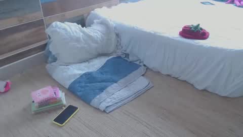   online show from September 16, 3:15 pm