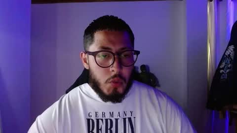 David Big online show from November 11, 6:10 pm