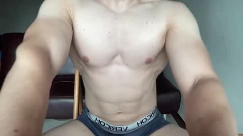 muscledoctor24 online show from October 12, 9:35 am