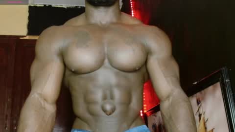 musclegod23 online show from May 14, 1:04 am