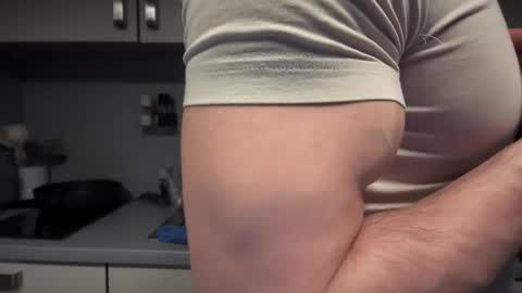 musclehair3 online show from February 8, 7:28 pm