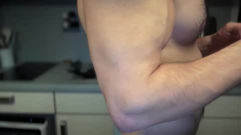 musclehair3 online show from October 29, 9:04 pm