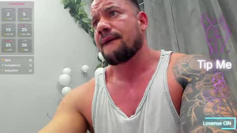 MuscleMonster31 online show from March 2, 12:09 am