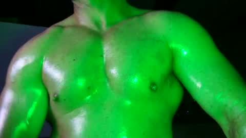 Hulk Muscles - NEW ACCOUNT online show from June 30, 10:19 pm
