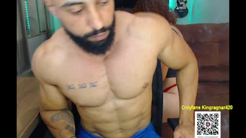 Snapshot of muscleweed420 chatting on December 25, 11:22 am Ragnar online show from December 25, 11:22 am