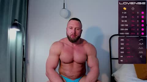 Snapshot of musscle_king chatting on October 19, 1:38 pm Artemius online show from October 19, 1:38 pm