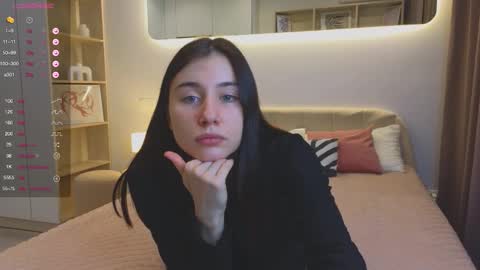 Im Marine online show from November 12, 6:43 pm