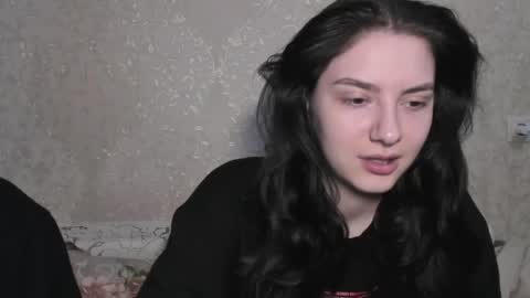 cute couple online show from June 7, 4:01 pm