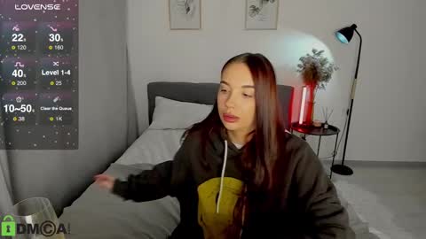 katie online show from December 6, 10:46 pm