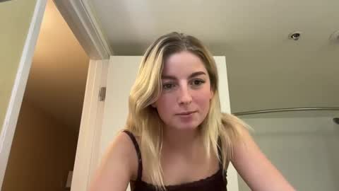 Erotic Desires  online show from January 31, 3:20 am