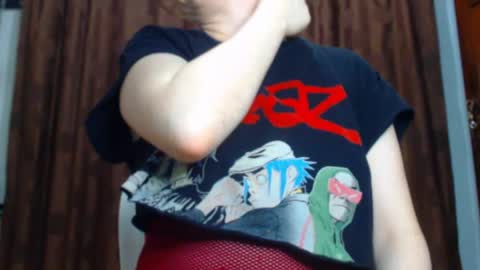     sara      i know you love me xoxox     online show from April 14, 7:22 am