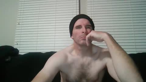 Snapshot of my_little_vienna_sausage chatting on December 21, 3:14 am vienna online show from December 21, 3:14 am