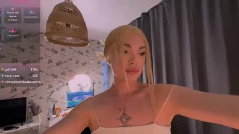 Sandra Muse online show from March 7, 2:39 pm