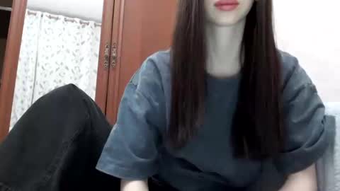 JIN online show from February 26, 2:27 pm