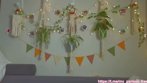  PARIS   online show from October 31, 4:57 am