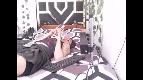 miagosling  NTMU  Dont forget follow me  online show from November 3, 7:04 pm