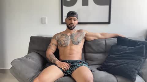 Myke esthetic online show from March 9, 4:00 pm