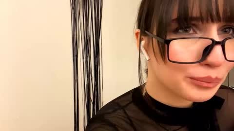 mylittlemolly online show from November 25, 3:55 pm