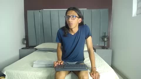 MyllerkPalmer online show from February 9, 4:36 am