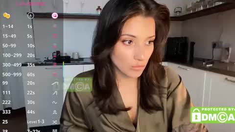 hey its Mel online show from June 14, 6:32 pm