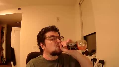 MillimeterPeter online show from February 22, 11:40 pm