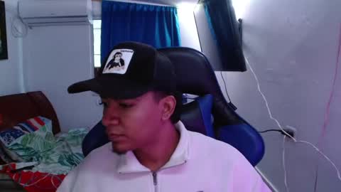 mynxr1 online show from February 10, 6:09 am