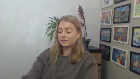 Erica online show from November 26, 8:22 am