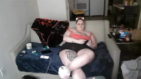 MysticLynn online show from January 27, 6:19 am