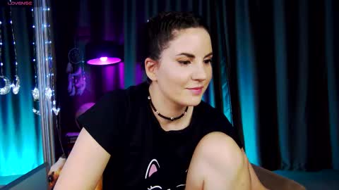 Angeline online show from March 14, 7:40 pm