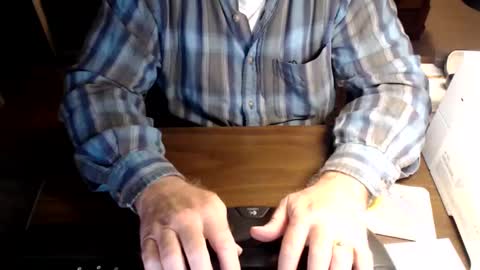 Snapshot of mytimeyourtimeourtime chatting on October 27, 4:12 am ItsTime online show from October 27, 4:12 am