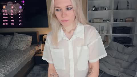 Olivia or just olive online show from October 5, 7:54 pm