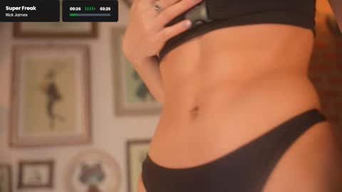 Kate or KT online show from October 17, 7:40 pm