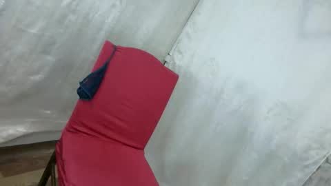 nira online show from April 14, 6:11 pm