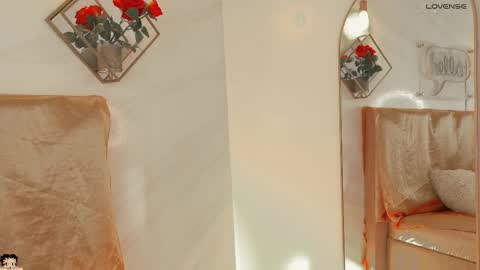 naamah_b online show from January 19, 2:05 pm