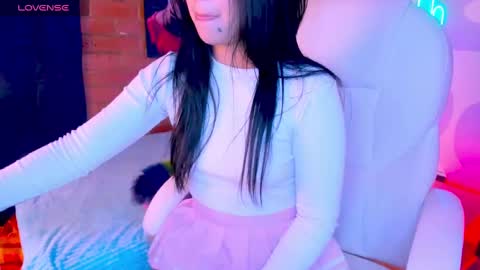 Camila-   free online show from February 11, 7:38 pm