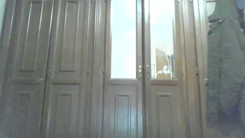 V online show from February 27, 5:58 pm