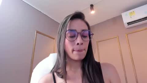 Nahimi online show from November 1, 8:52 pm