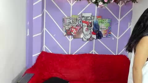 nahomi_hot2002 online show from July 7, 1:15 pm