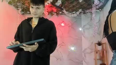 nahomi_hot2002 online show from July 6, 1:08 pm