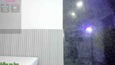 nahomy_park online show from May 22, 11:50 am