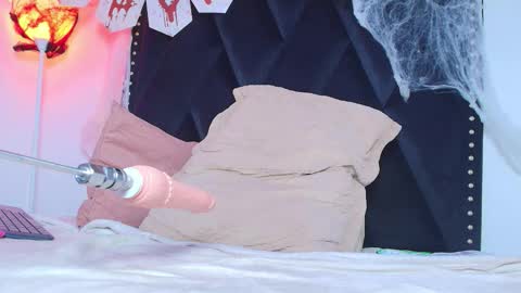 Naia x online show from October 28, 10:22 pm