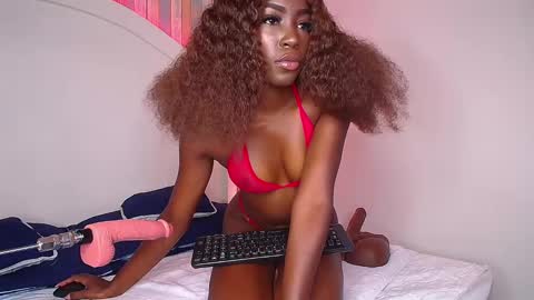 Naia online show from March 8, 3:56 pm