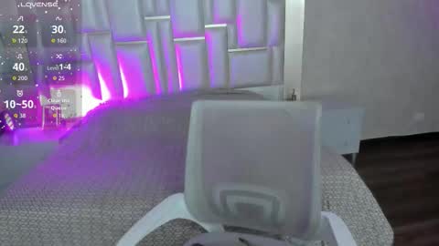 ----Namea------ online show from October 8, 8:37 pm