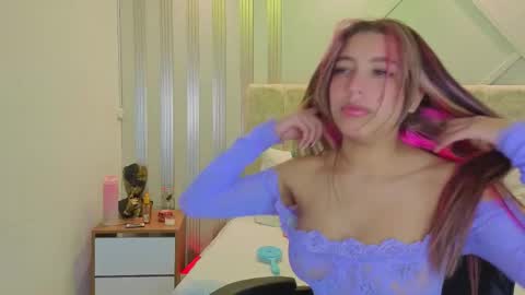 nami_sweet_ online show from October 24, 11:44 am