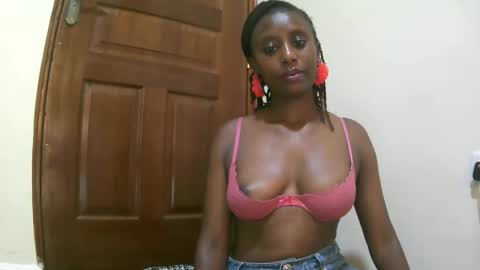 nana2095 online show from December 20, 5:47 am