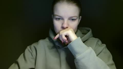 Nana online show from January 19, 8:02 am