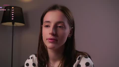 Elizabeth online show from July 21, 1:40 am