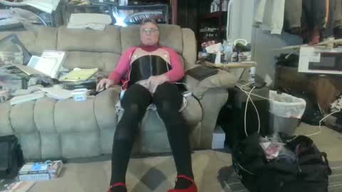 nancyboy_1 online show from February 25, 4:27 am