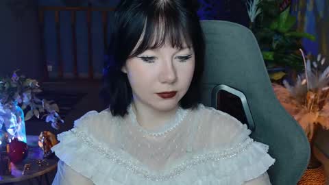 nancymartinez online show from December 21, 5:47 am